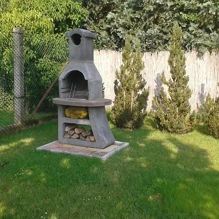 Kristaly Apartmanhaz Шарвар