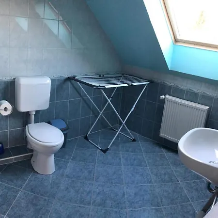 Kristaly Apartmanhaz Sarvar