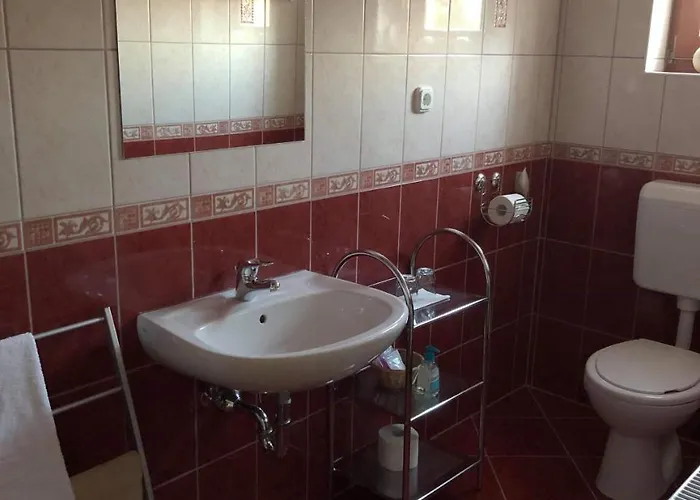 Kristaly Apartmanhaz Sárvár